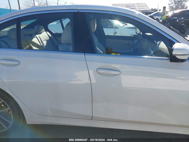 BMW 330I 2019 WBA5R1C56KAE81975 Image 14