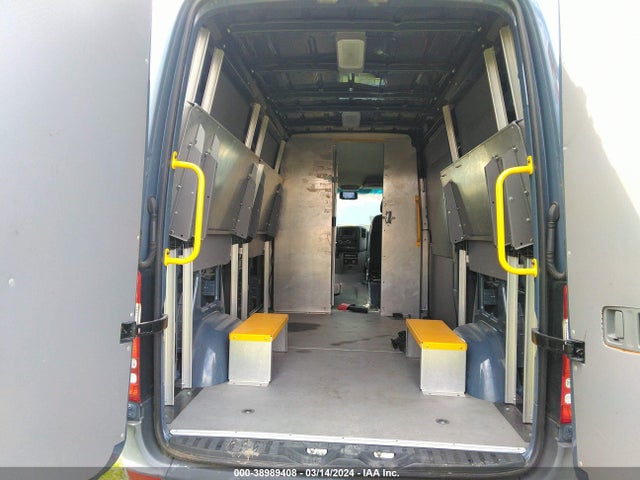 WD3PE7CD4JP640349 Mercedes-Benz Sprinter 2500 Standard Roof V6