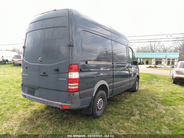 WD3PE7CD4JP640349 Mercedes-Benz Sprinter 2500 Standard Roof V6