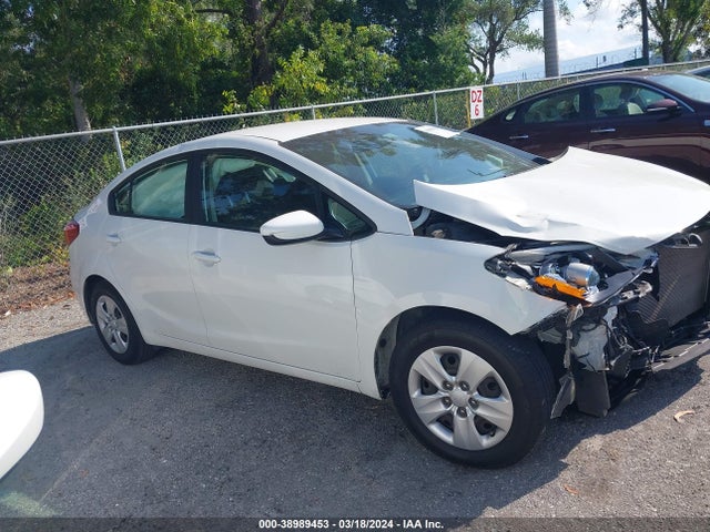 KIA FORTE LX 2016 KNAFK4A65G5592813 Image 13