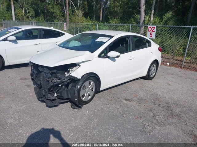 KIA FORTE LX 2016 KNAFK4A65G5592813 Image 2