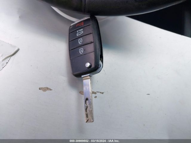 5XXGT4L39JG232471 KIA Optima S