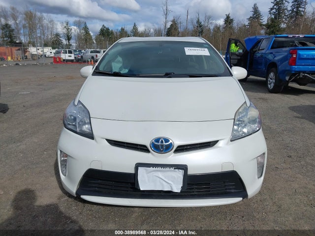 Toyota Prius Two 2015 JTDKN3DU7F1898544 Image 12