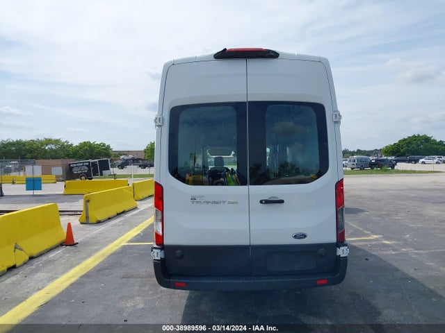 Ford Transit-250 2019 1FTYR3XM4KKA23419 Image 16