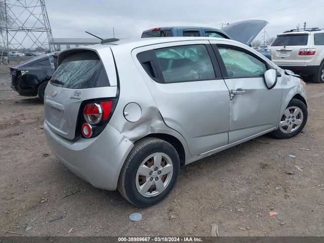 Chevrolet Sonic Ls Auto 2015 1G1JA6SH1F4159644 Image 4