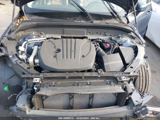 YV4L12RK8N1020635 Volvo Xc60 B5 Momentum