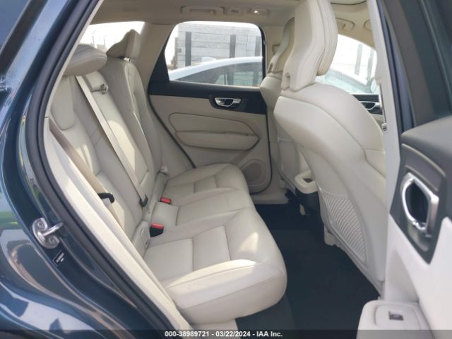 YV4L12RK8N1020635 Volvo Xc60 B5 Momentum