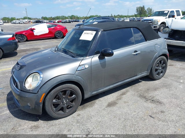 2010 MINI COOPER S WMWMS3C58ATY08288 Photo 1