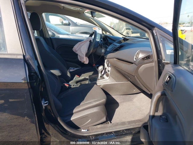 Ford FIESTA SE 2018 3FADP4EJ1JM117497 Image 5
