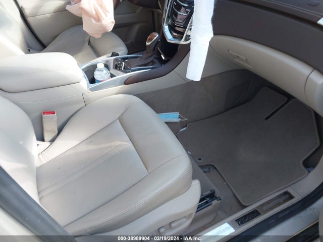 3GYFNBE38FS538662 Cadillac Srx Luxury Collection