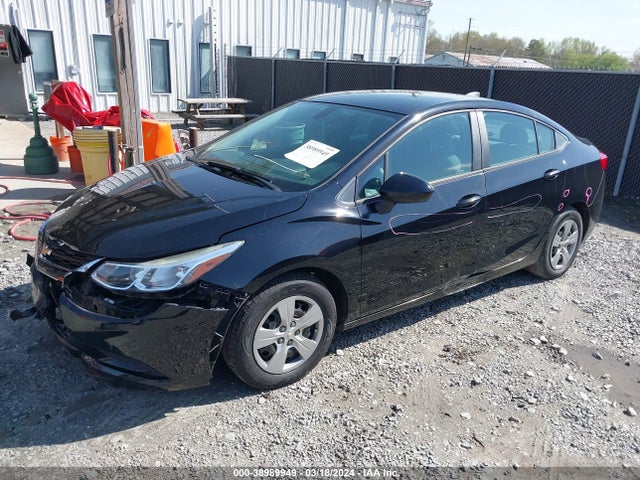 Chevrolet Cruze Ls Auto 2017 1G1BC5SM4H7218757 Image 2