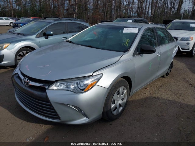 Toyota CAMRY LE 2016 4T4BF1FKXGR536304 Image 2