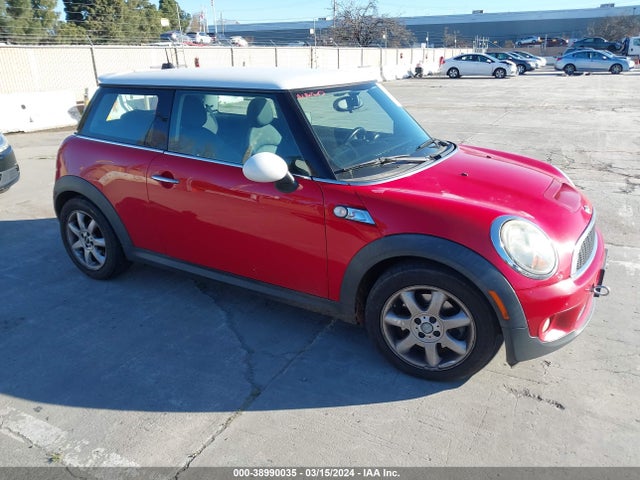 2010 MINI COOPER S WMWMF7C52ATZ34643 Photo 0