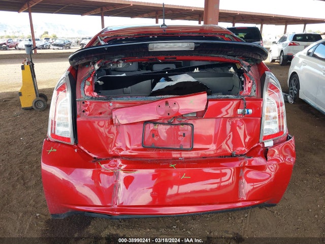 Toyota Prius Three 2014 JTDKN3DU9E1749163 Image 6