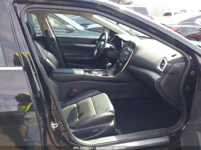 1N4AA6APXJC398811 Nissan Maxima 3.5 Sl