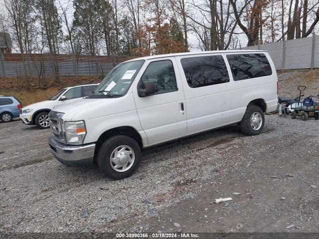 Ford E-350 Super Duty Xlt 2014 1FBNE3BL3EDB03868 Image 2