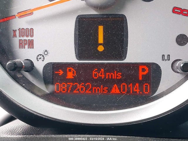 2010 MINI COOPER WMWMF3C56ATZ22892 Photo 6