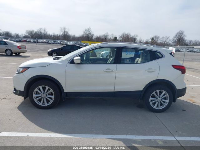 JN1BJ1CR5JW269019 Nissan Rogue Sport Sv