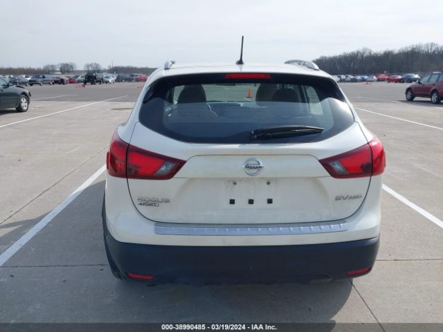 JN1BJ1CR5JW269019 Nissan Rogue Sport Sv