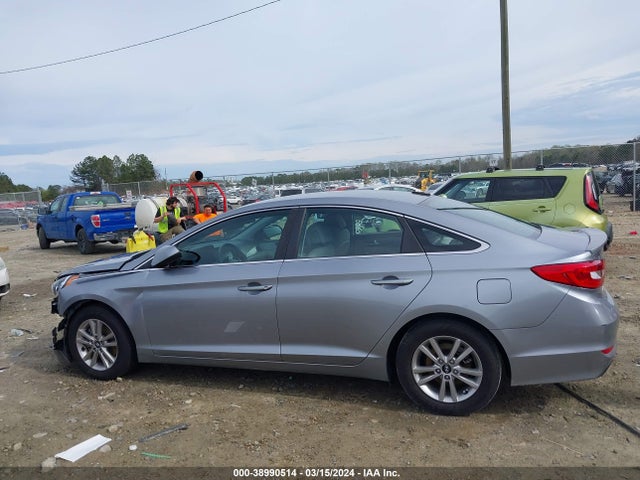 Hyundai SONATA SE 2016 5NPE24AF4GH312085 Image 14