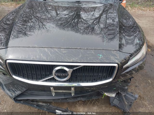 7JR102FK6KG013548 Volvo S60 T5 Momentum