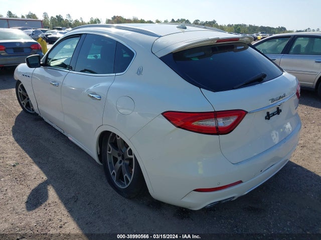 ZN661XUS9HX225806 Maserati Levante