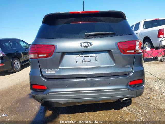 KIA Sorento 3.3l S 2019 5XYPG4A50KG602132 Image 15