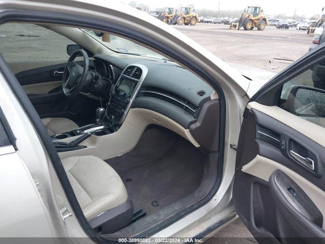 Chevrolet MALIBU 1LT 2014 1G11C5SL8EF210696 Image 5