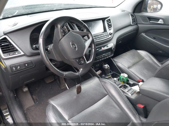 Hyundai Tucson Se Plus 2017 KM8J3CA42HU520294 Image 5