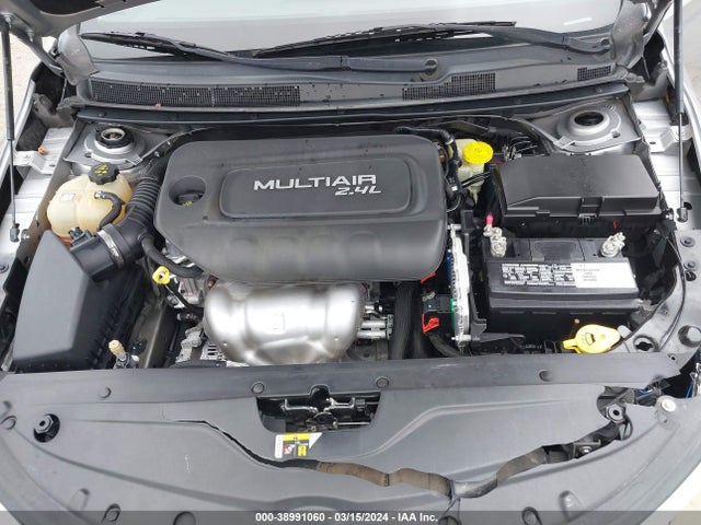 Chrysler 200 Limited 2015 1C3CCCAB3FN698030 Image 10