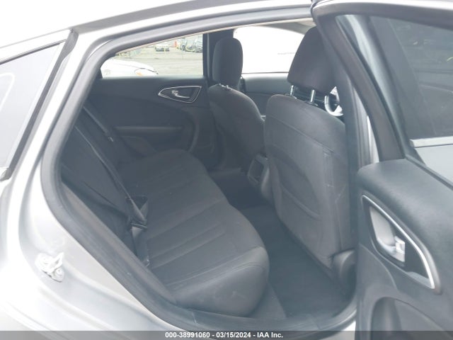 Chrysler 200 Limited 2015 1C3CCCAB3FN698030 Image 8