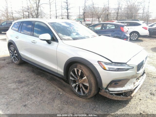 Продажа на аукционе авто 2021 Volvo V60 Cross Country T5, vin: YV4102WK0M1072080, номер лота: 38991078