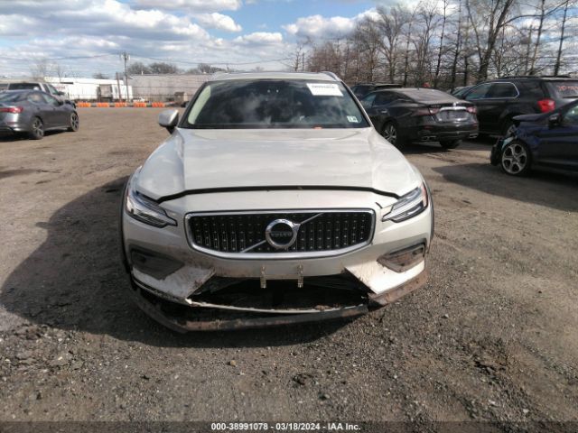 YV4102WK0M1072080 Volvo V60 Cross Country T5