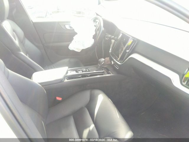 YV4102WK0M1072080 Volvo V60 Cross Country T5