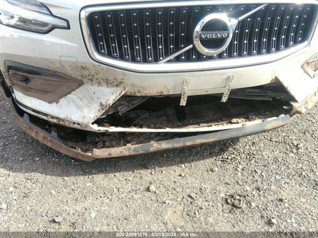 YV4102WK0M1072080 Volvo V60 Cross Country T5