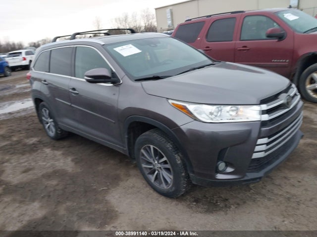 Toyota Highlander Xle 2017 5TDJZRFH3HS376759 main image