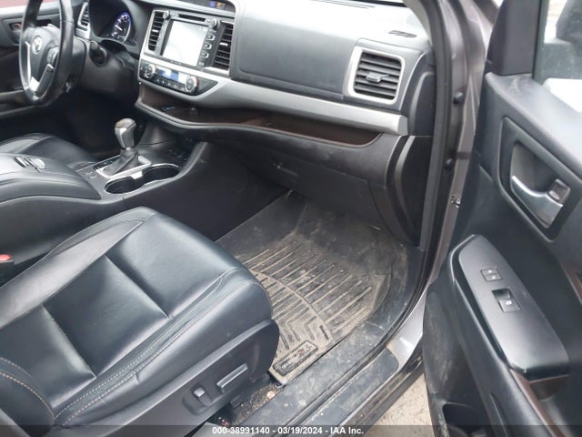 Toyota Highlander Xle 2017 5TDJZRFH3HS376759 Image 5