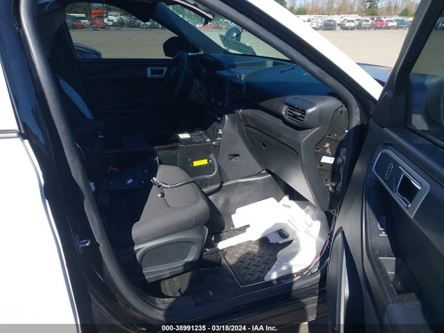 Ford Police Interceptor Utility 2022 1FM5K8AB8NGB59065 Image 5