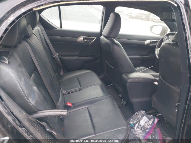 JTHKD5BH9F2233383 Lexus CT 200H