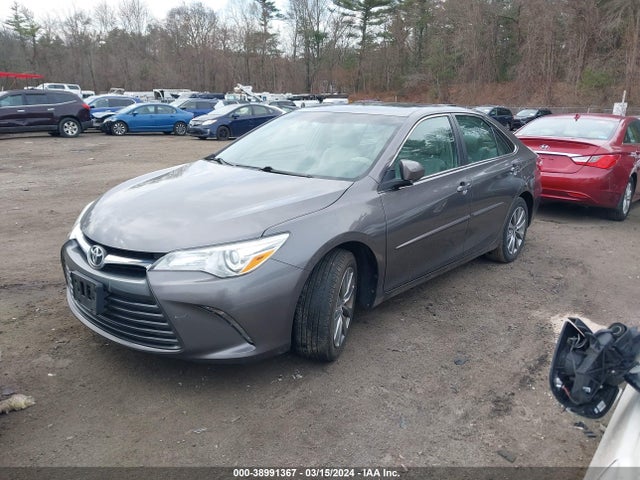 Toyota CAMRY XLE 2016 4T4BF1FK4GR563837 Image 2