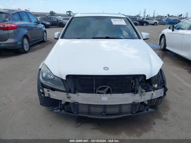 WDDGF4HB6EA965561 Mercedes-Benz C 250 Luxury/sport