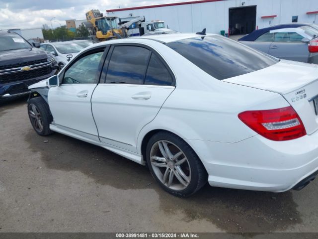WDDGF4HB6EA965561 Mercedes-Benz C 250 Luxury/sport