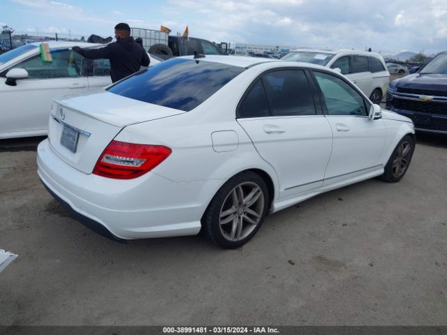 WDDGF4HB6EA965561 Mercedes-Benz C 250 Luxury/sport