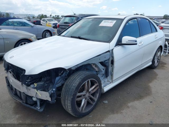 WDDGF4HB6EA965561 Mercedes-Benz C 250 Luxury/sport