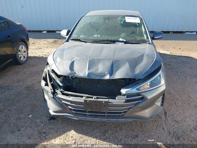 Hyundai ELANTRA SEL 2019 5NPD84LF1KH423631 Image 12