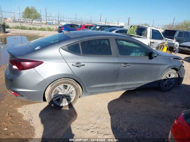 Hyundai ELANTRA SEL 2019 5NPD84LF1KH423631 Image 13
