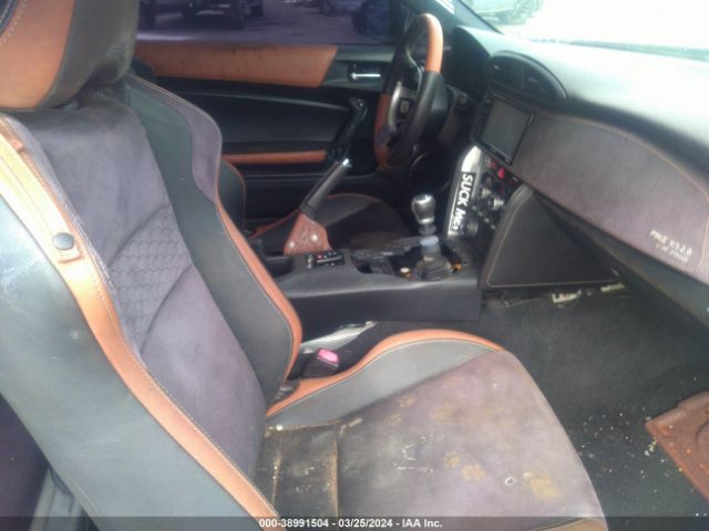 JF1ZNAA1XG9705826 Scion Fr-s Release Series 2.0