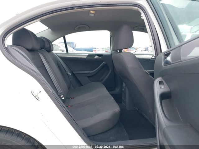 3VWD17AJ9FM349577 Volkswagen Jetta 1.8t Se