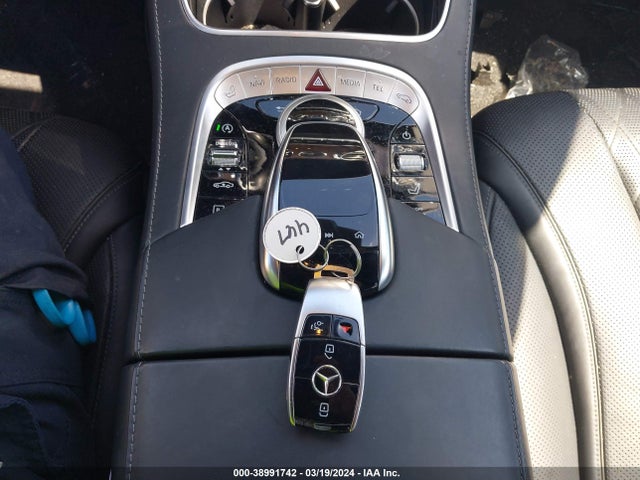 Mercedes-Benz S 560 2018 WDDUG8DB6JA370877 Image 11