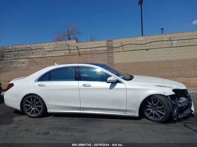 Mercedes-Benz S 560 2018 WDDUG8DB6JA370877 Image 13
